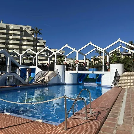 Luxury Frontal Al Mar, Benalbeach *